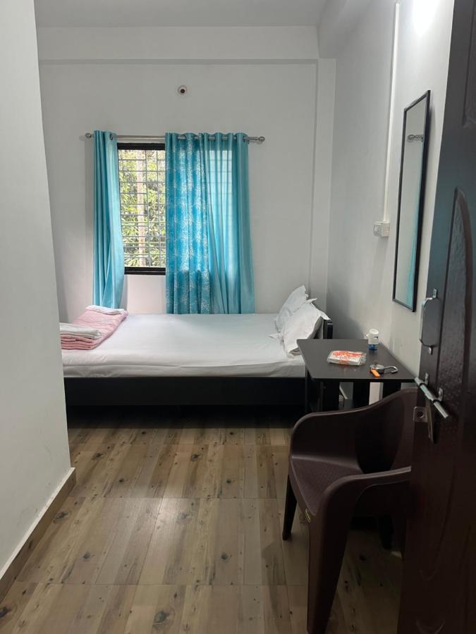 Marigold Hotel Shiliguri Exterior foto